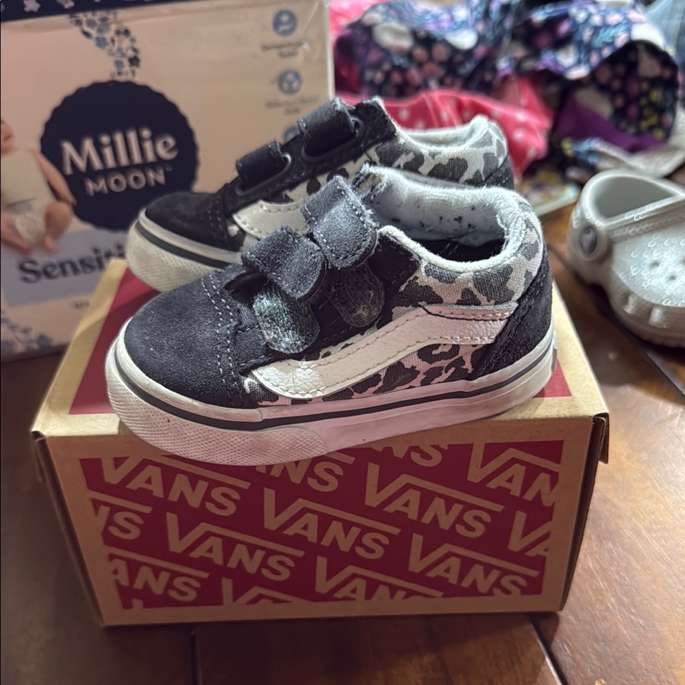 Toddler Size 4 Leopard Black and White Sneakers
